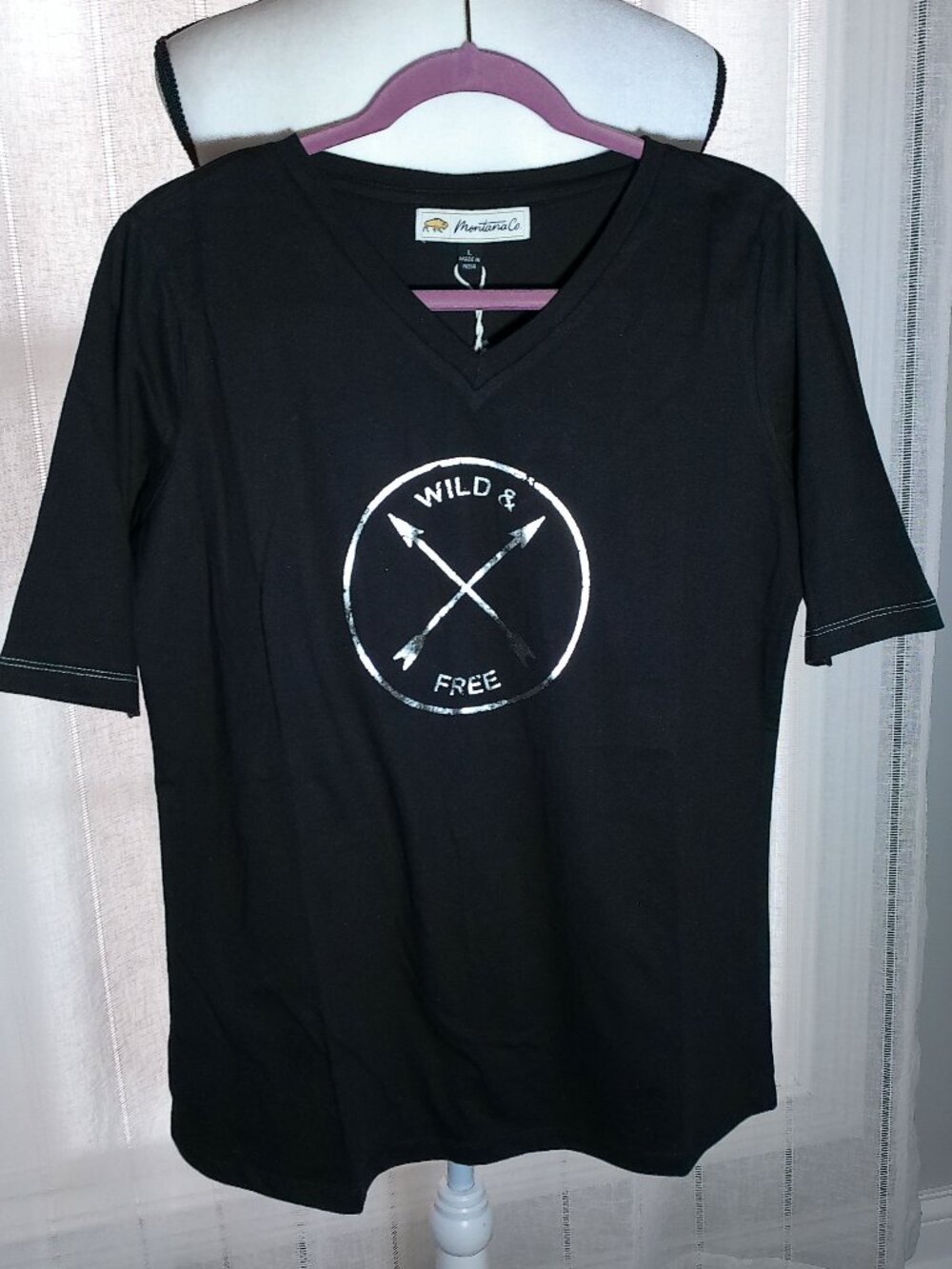 MONTANA CO. Tee Short Sleeve V-Neck Black w/Silver Foil "Wild & Free" NWT L